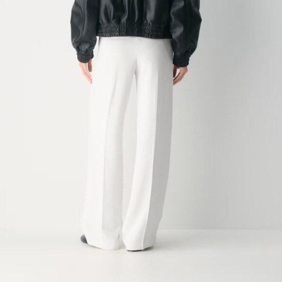 NEW ARITZIA EFFORTLESS Pants LIGHT BIRCH (off white) SIZE 8- REGULAR LENGTH - Picture 2 of 4